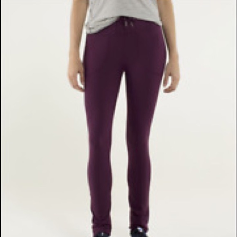 Lululemon Skinny will pant eggplant